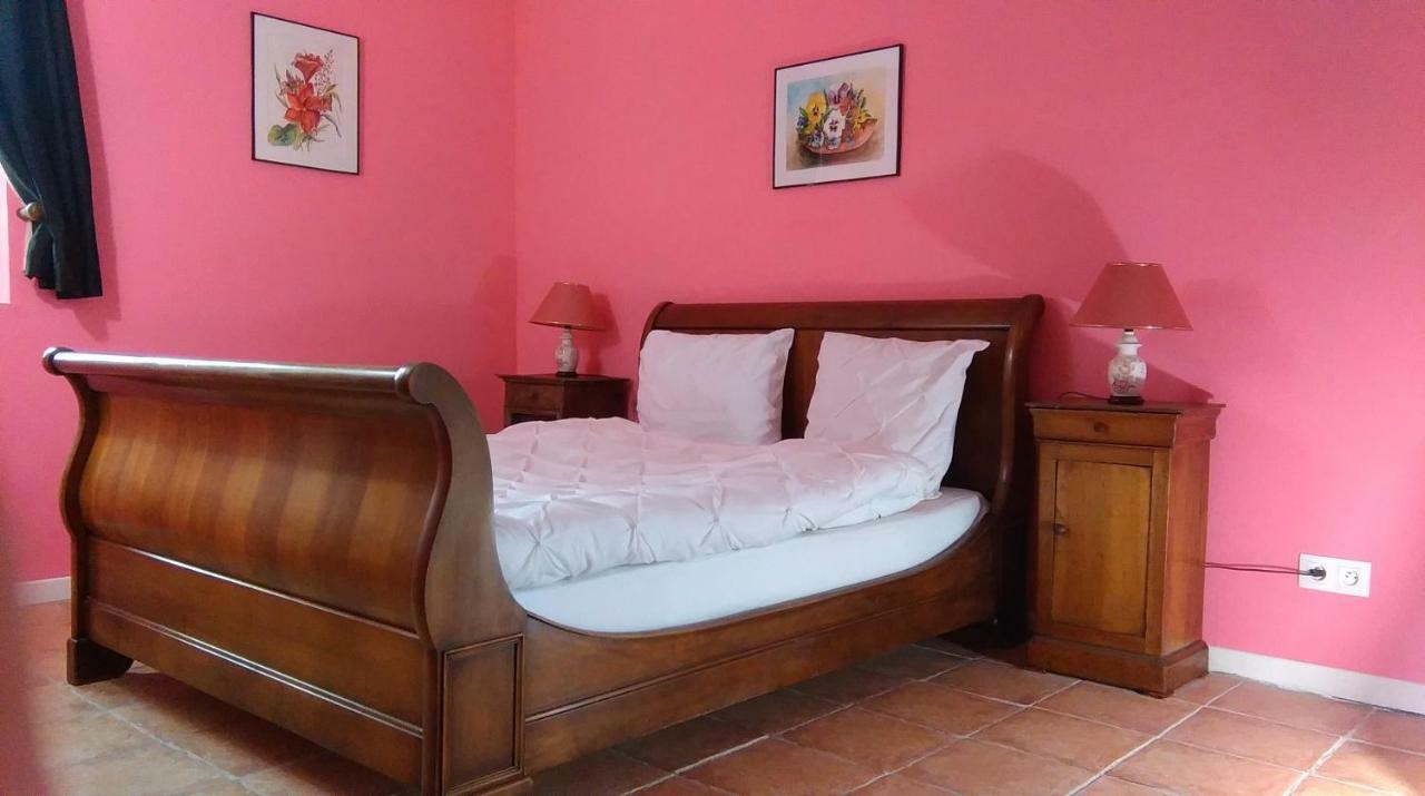Bed and Breakfast Le Douitel Roncey Экстерьер фото